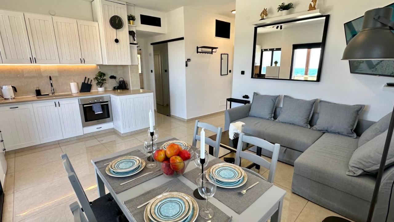 Gw951 Gugel Waves Amazing Seaview Apartments นาฮารียา ภายนอก รูปภาพ