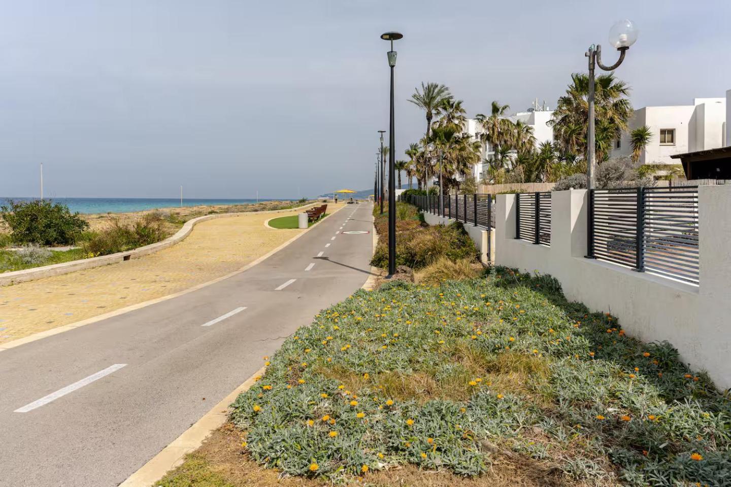 Gw951 Gugel Waves Amazing Seaview Apartments นาฮารียา ภายนอก รูปภาพ